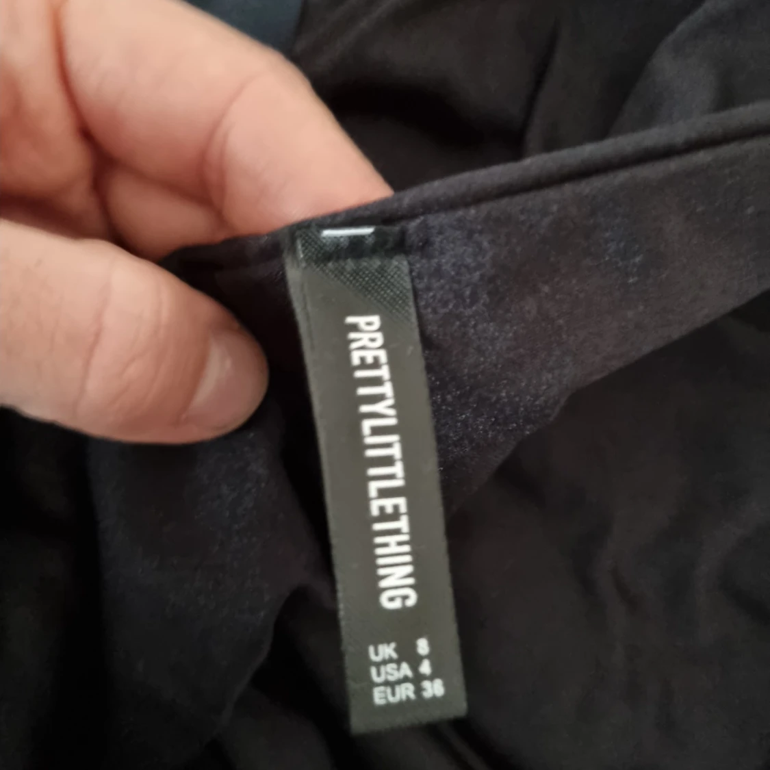 Svart baddräkt  - 91