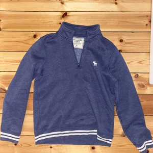 Abercrombie and Fitch quarter zip-up xs - Abercrombie and fitch quarter zip-up i storlek XS. Skick: 9/10 