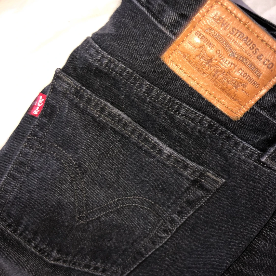 Kjol från LEVIS - 90