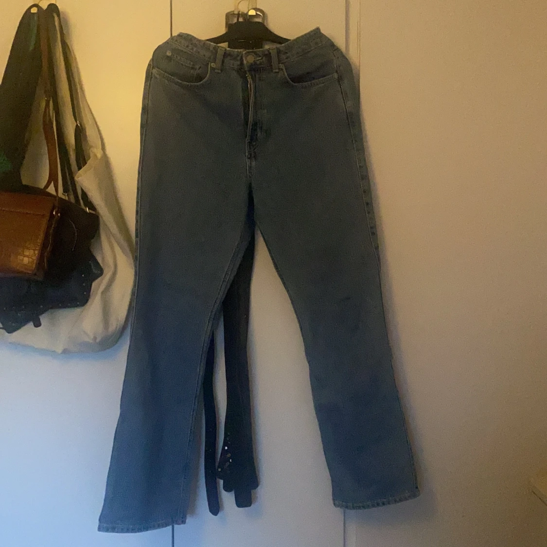 Weekday byxor i modellen Row - 90