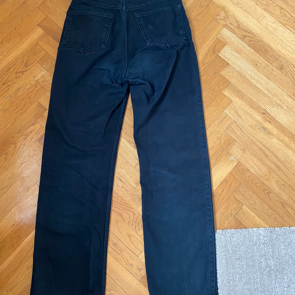 Weekday jeans i modellen Row - 91