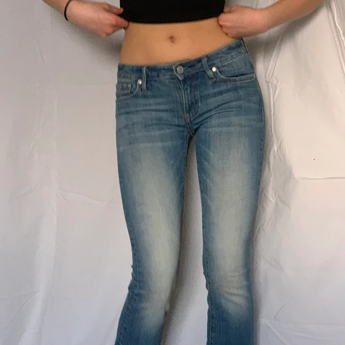 Lågmidjade flare jeans Crocker