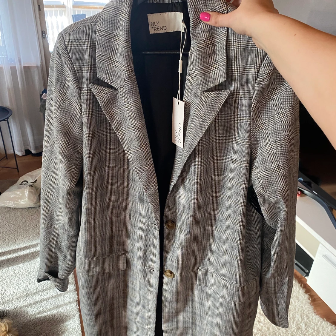 Oanvänd tunn kappa stl 36 från Nelly - 90