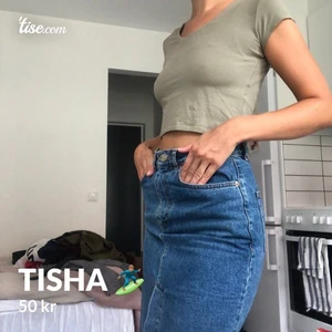 Tisha i storlek S - Köpt i Tyskland för säkert 6 år sen, men fof väldigt bra skick 🧗🏽