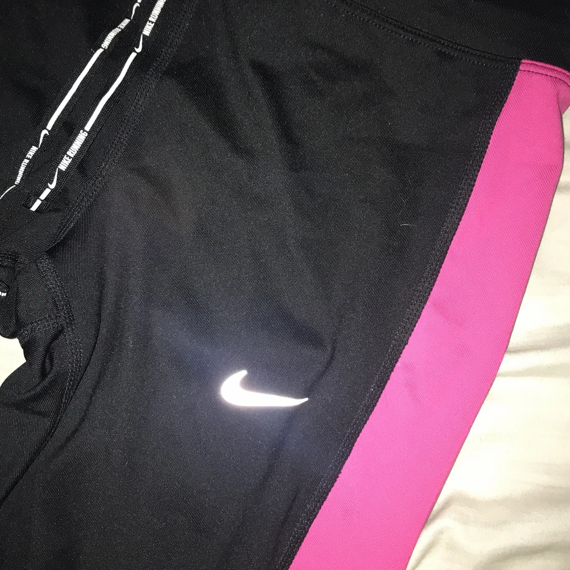 Nike träningsbyxor  - 90