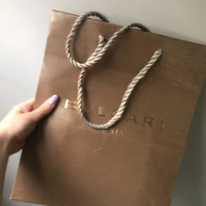 Blvgari påse - Äkta såklart, priset är inkl frakt!