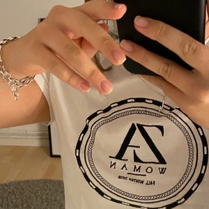 Tshirt  - Tshirt från Zara i str S, 35kr + fraktkostnaden 