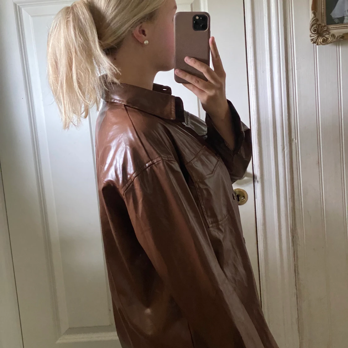 Tunn brun skinnjacka  - 90