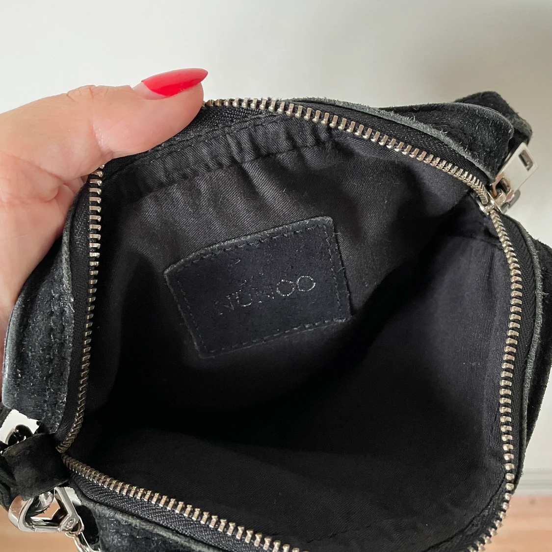 Nunoo Helena mini svart mocka/läder - 91