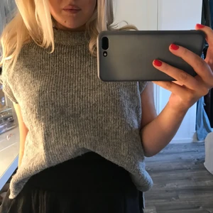 Väst  - Super fin och skön väst. 