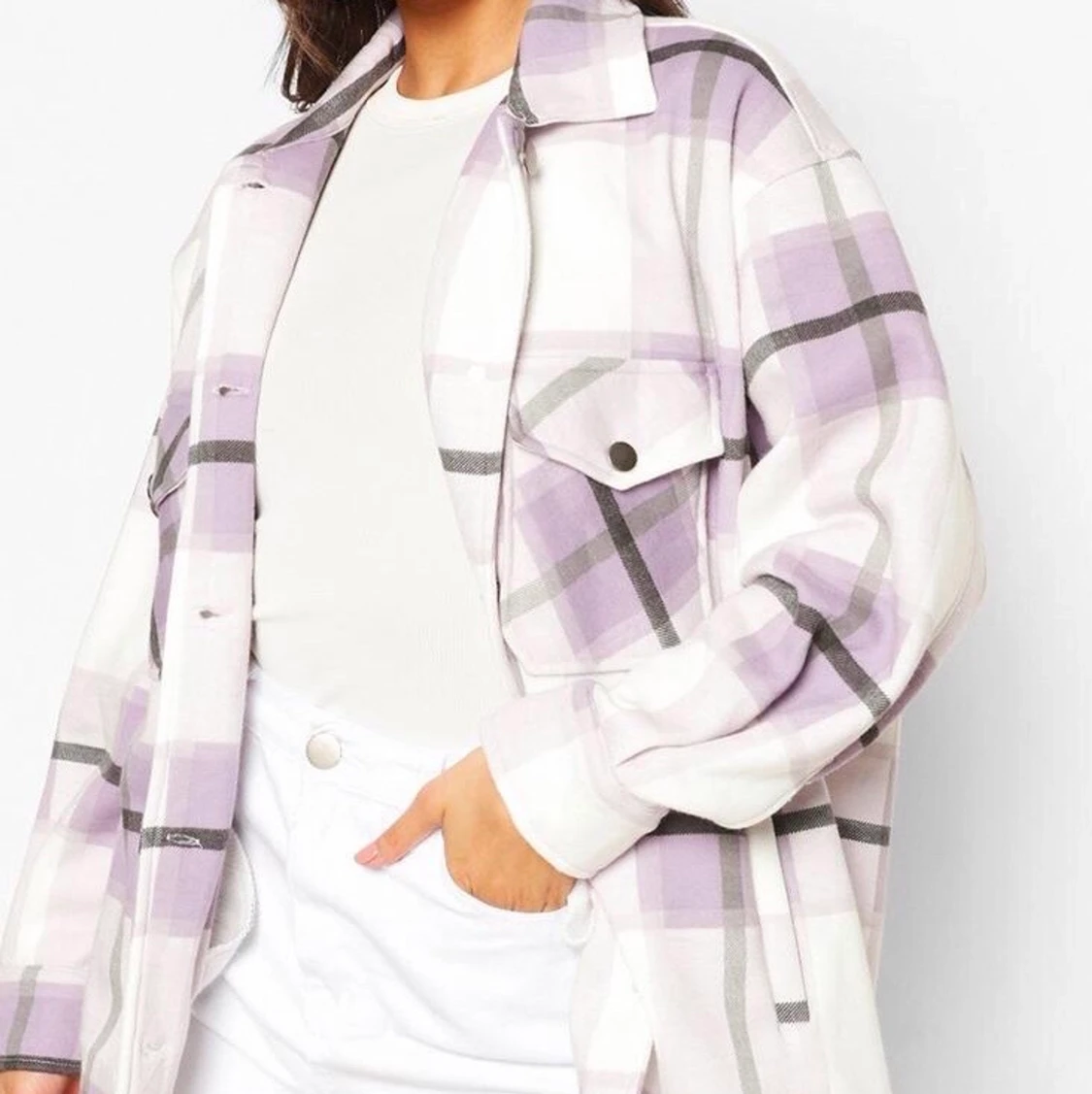 Helt ny! lila mönstrad skjortjacka 