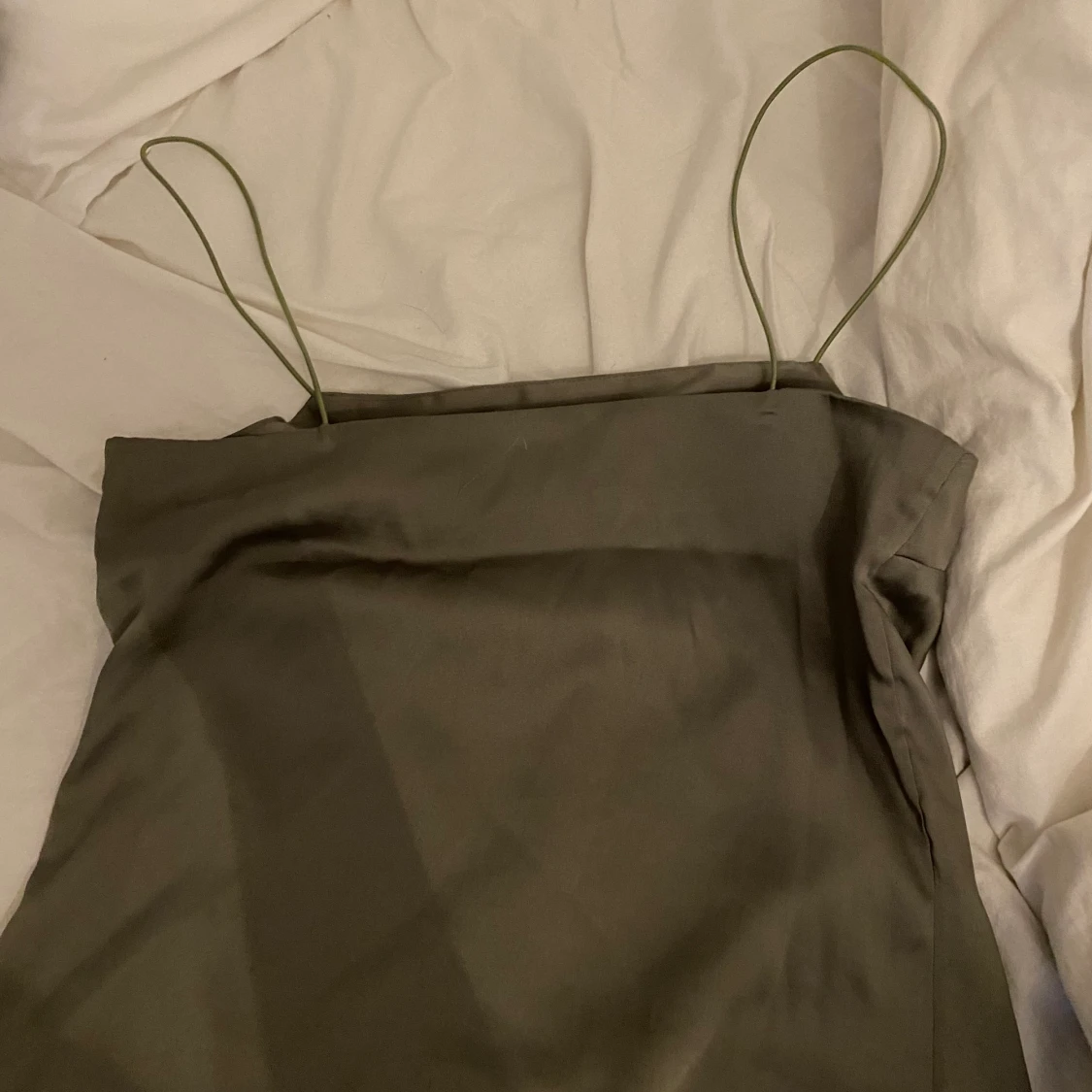 Nakd satin linne  - 90