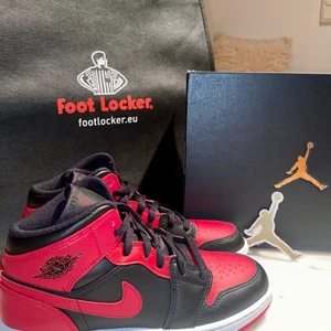 Air Jordan 1 Mid Banned  - Äkta, Helt nya, köpta på footlocker. Allt på bilden + kvitto medföljer