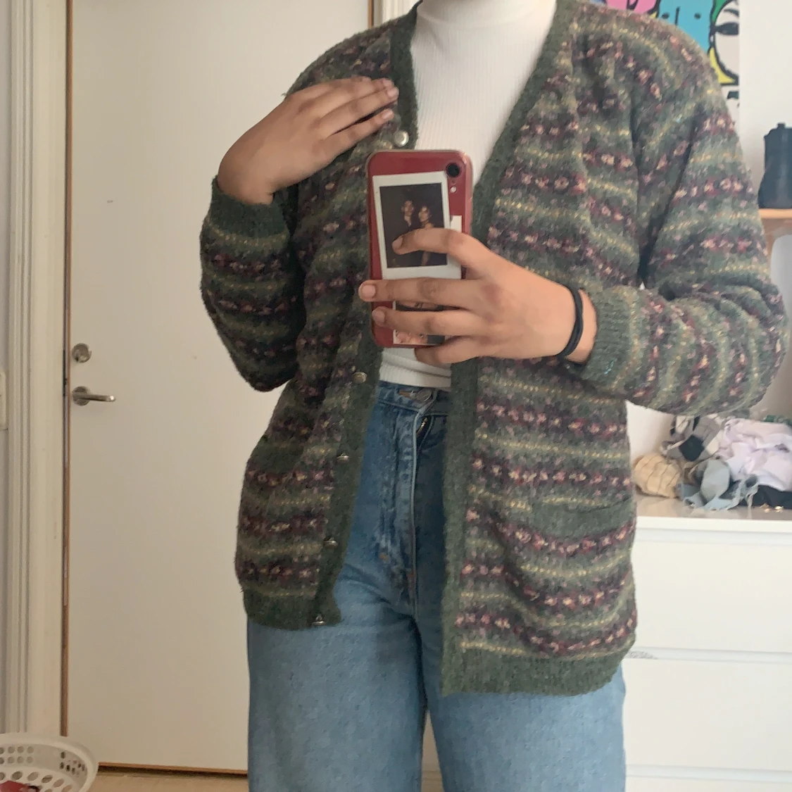 Grön kofta med mönster