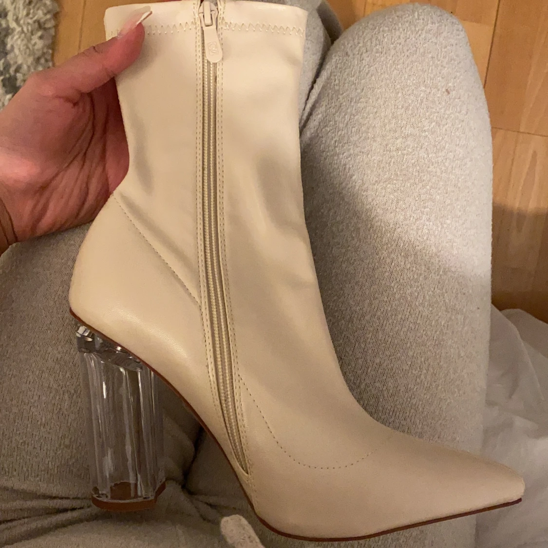 KLACKAR FRÅN BEBO / NELLY - 90