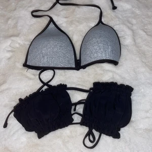 Bikini toppar - Svarta är såld!  Säljer då jag inte använder de. Den gråa köptes för några år sedan o jag strök över storleken på den då jag skämdes över de. Den gråa är lite liten på mig som har 80D o den svarta är lite mindre. Den svarta är i storlek S. Båda för 80kr eller en för 50kr