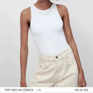 Vit bodysuit zara S - Supersnygga stretchig topp från zara! Aldrig använd ❤️