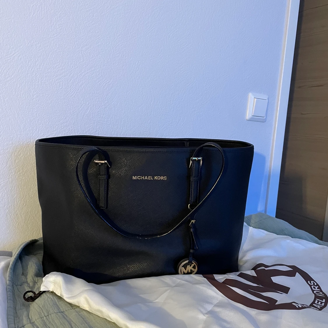 Jet Set Medium Saffiano Micheal Kors