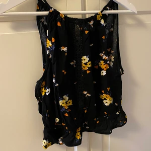 Topp - Fin topp från HM, aldrig använd 