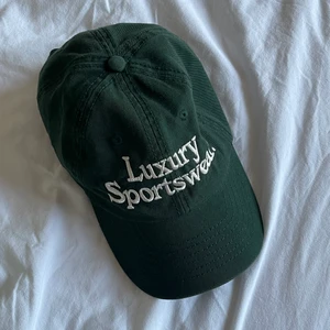 Keps - Snygg keps från sportluxe