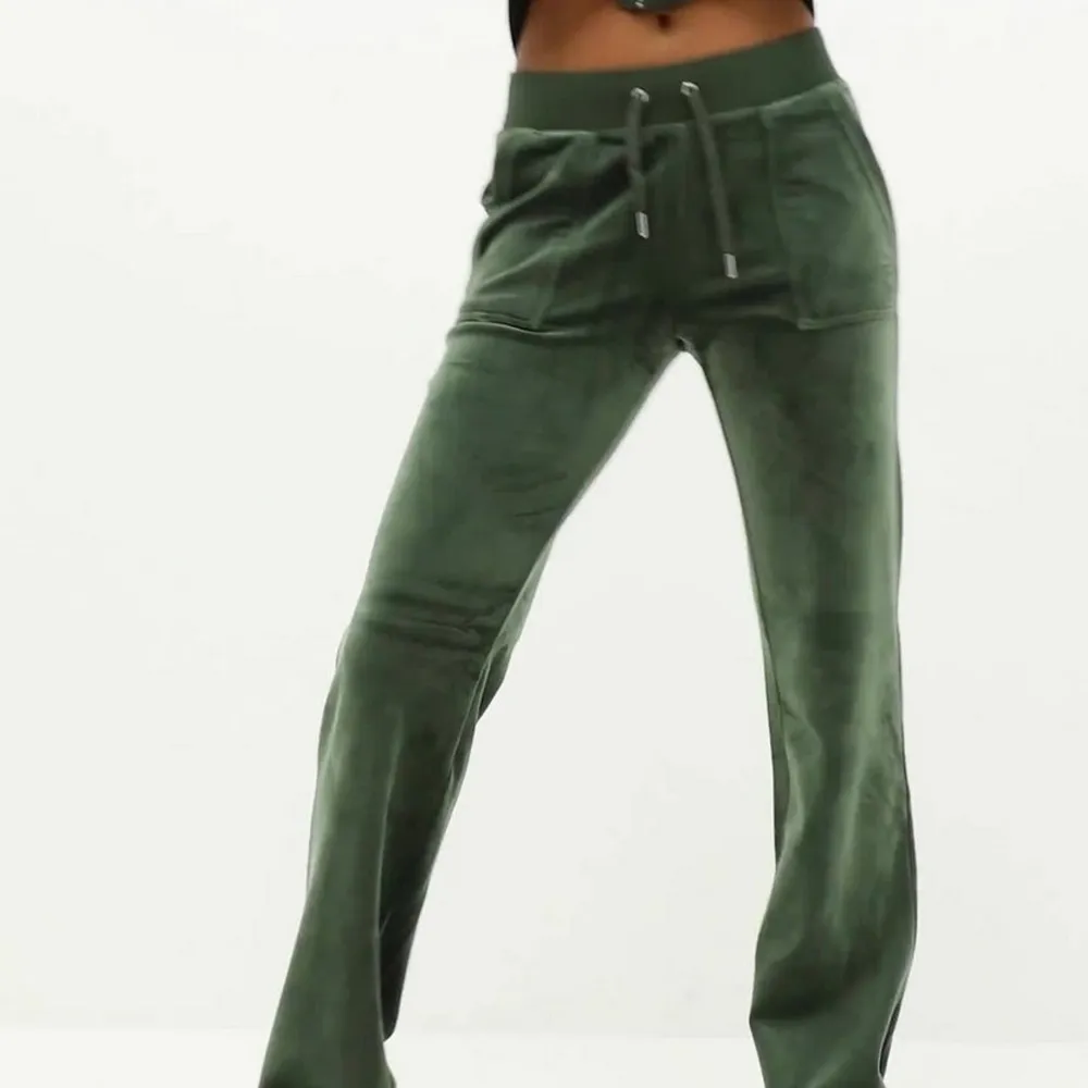 Söker gröna juicy byxor i storlek xxs. Snälla skriv till mig här på Plick!. Jeans & Byxor.