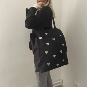 Tygkasse  - Tygkasse med reflex tryck❤️‍🔥❤️‍🔥❤️‍🔥❤️‍🔥❤️‍🔥