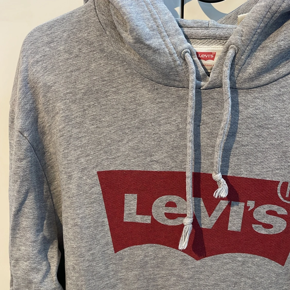 Levi’s hoodie - 90
