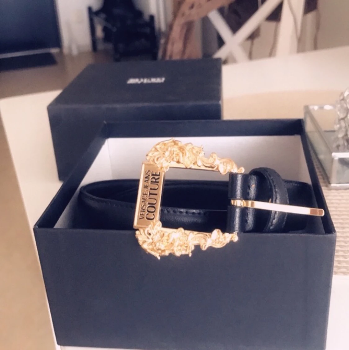 Versace bälte  - 90