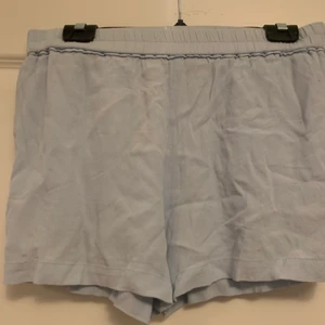 linneshorts  - Härliga Linneshorts från Samsoe Samsoe, i gott skick