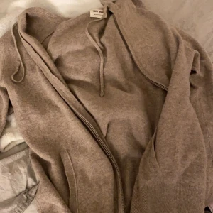 Soft goat kofta  - soft goat kofta, säljer då den it kommer till användning. Stl M, passar även S. 💕 superfint sick. Skriv för flera bilder 