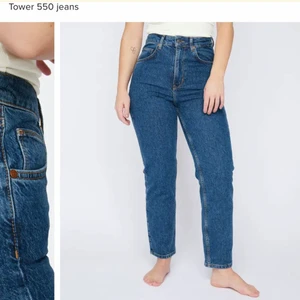 Bikbok jeans💕 - Säljer nu mina jättefina bikbok jeans💕 Köpta för 600 kr, har bara används några gånger! Säljer pga av att dom inte kommer till användning och jag behöver pengar:)