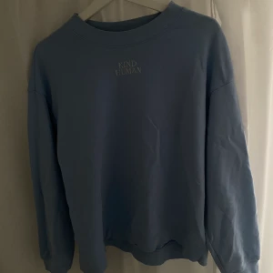 Tröja från Monki  - Säljer pågrund av ingen användning 