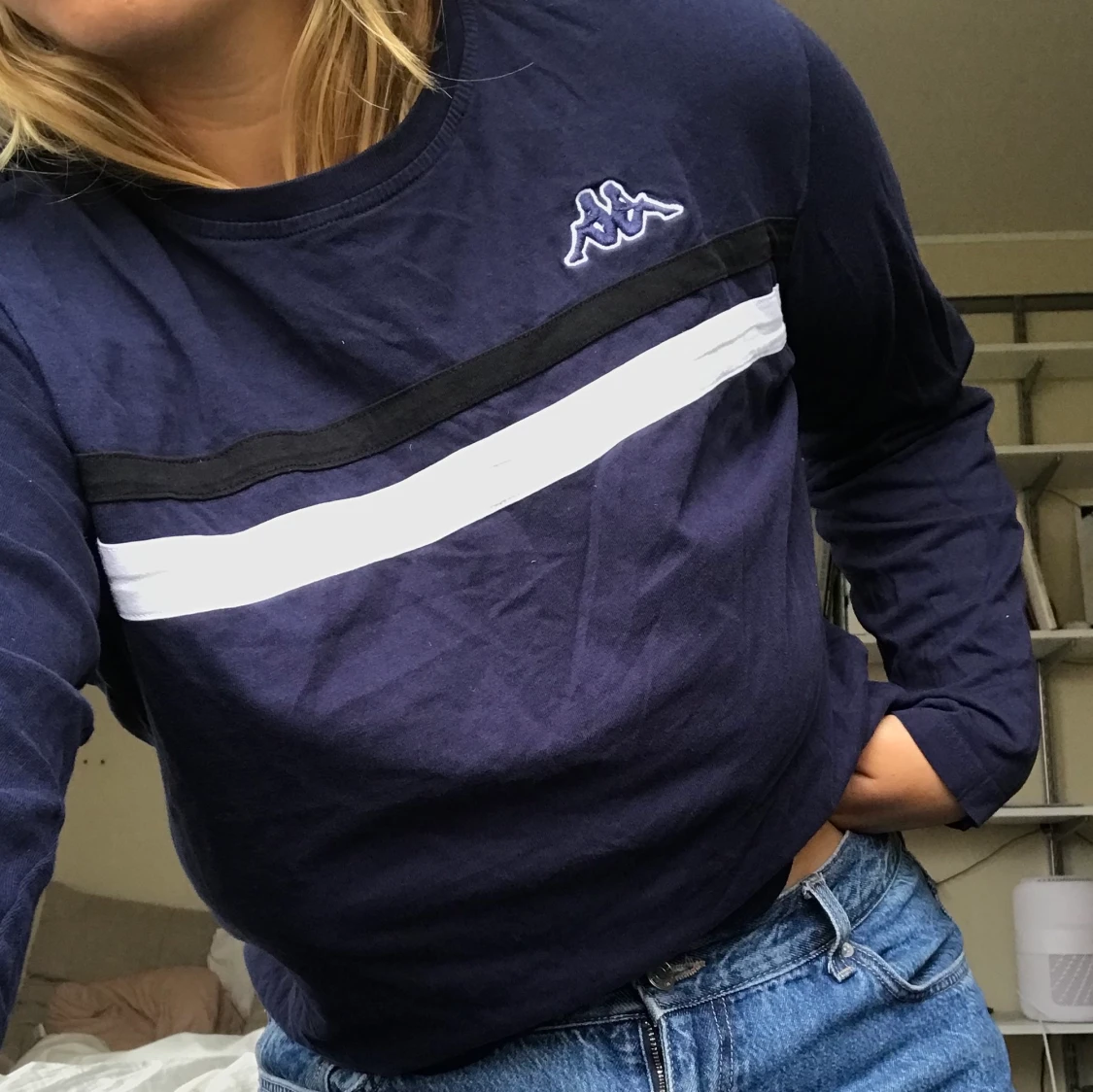 Mörkblå kappa topp