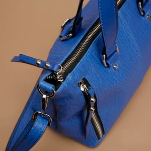 Fin väska från don donna - Superfin, helt ny väska från don Donna! Kom med prisförslag 💕 många intresserade så kör budgivning! Köp direkt för 350☺️