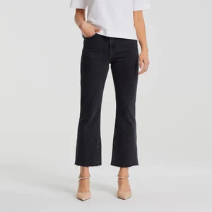 Jeans strl 38 - Använd fåtal gånger, bra skick