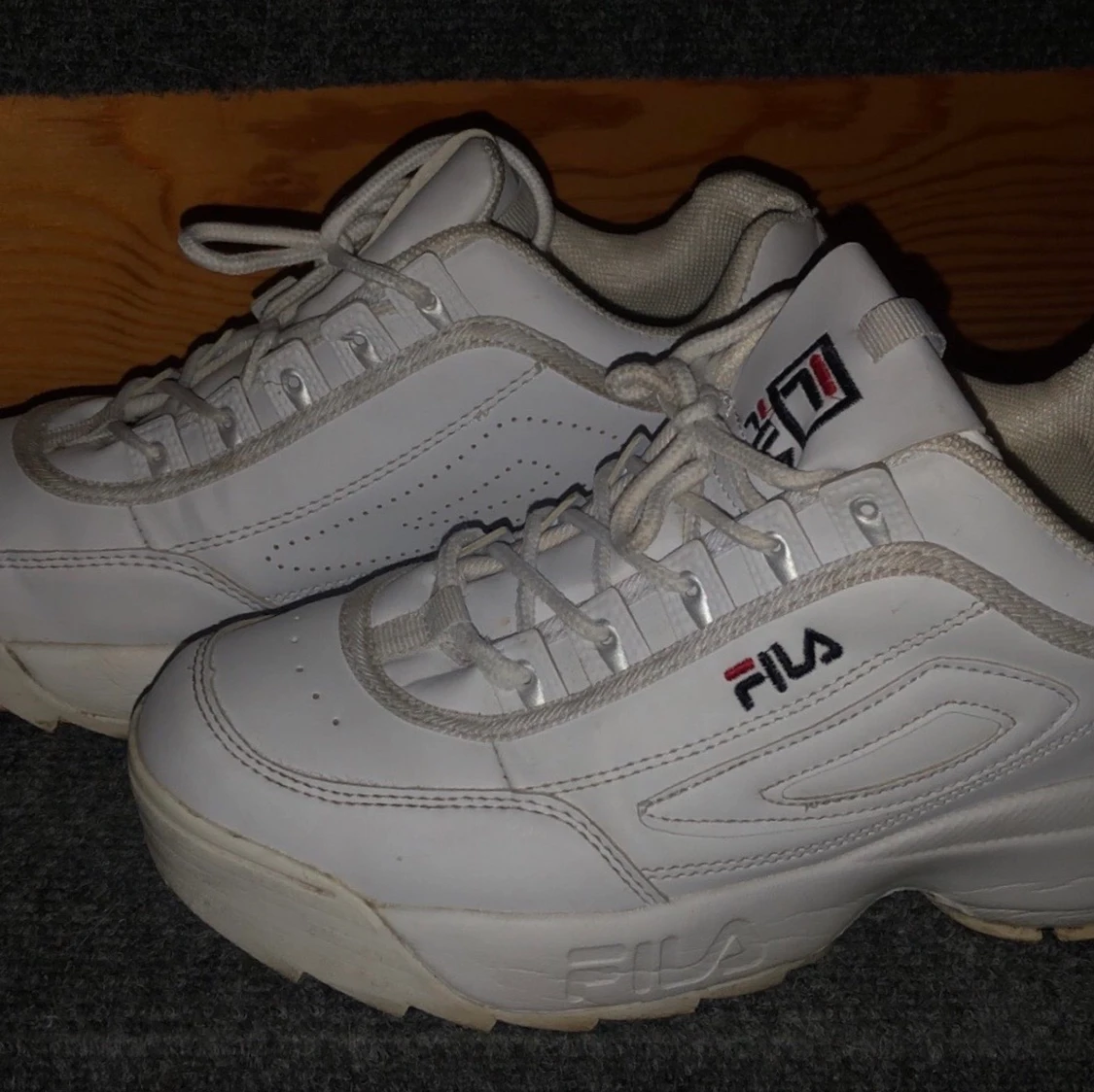 Fila skor