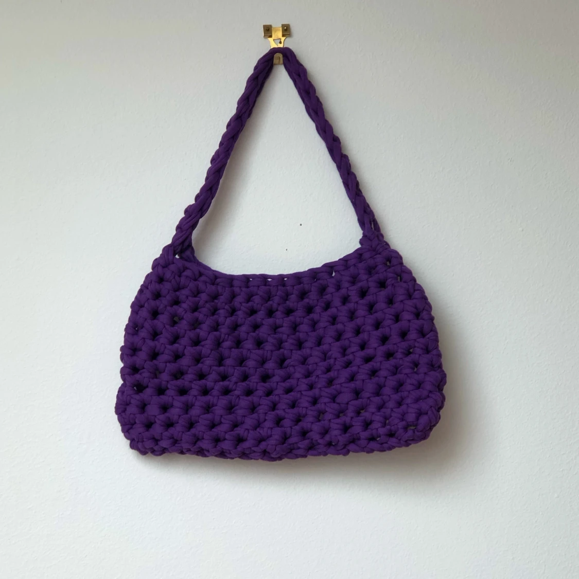Virkad axelväska lila - 90