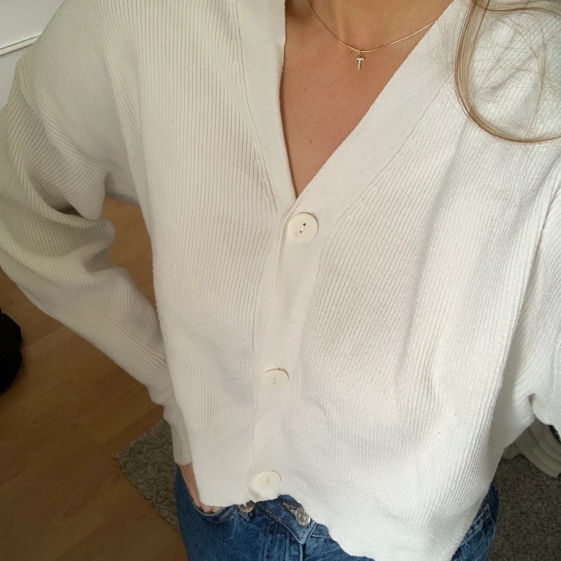 Vit knapp tröja - 91