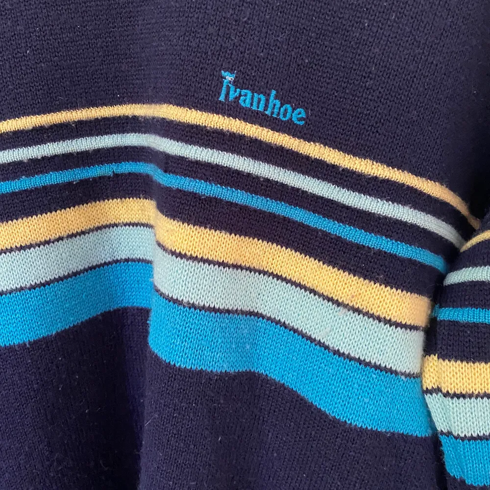 Ivanhoe sweater väldigt snygg men kommer inte till användning. 200kr + frakt. Stickat.
