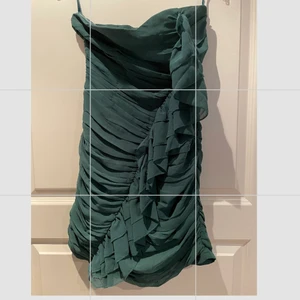 Klänning - Klänning storlek 34