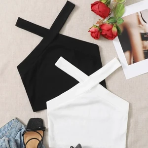 Linne från Shein🖤🤍 - Två stycken linnen från Shein🤍🖤 säljes pga ingen användning🤍🖤 storlek M🤍🖤