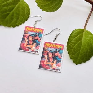 Handgjorda örhängen - Pulp fiction 