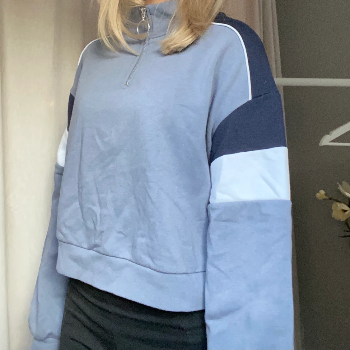 Hm divided tjocktröja storlek L - 91