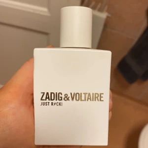 Zadig & voltaire parfym - Parfym just rock. Uppskattas ca 75% kvar i flaskan