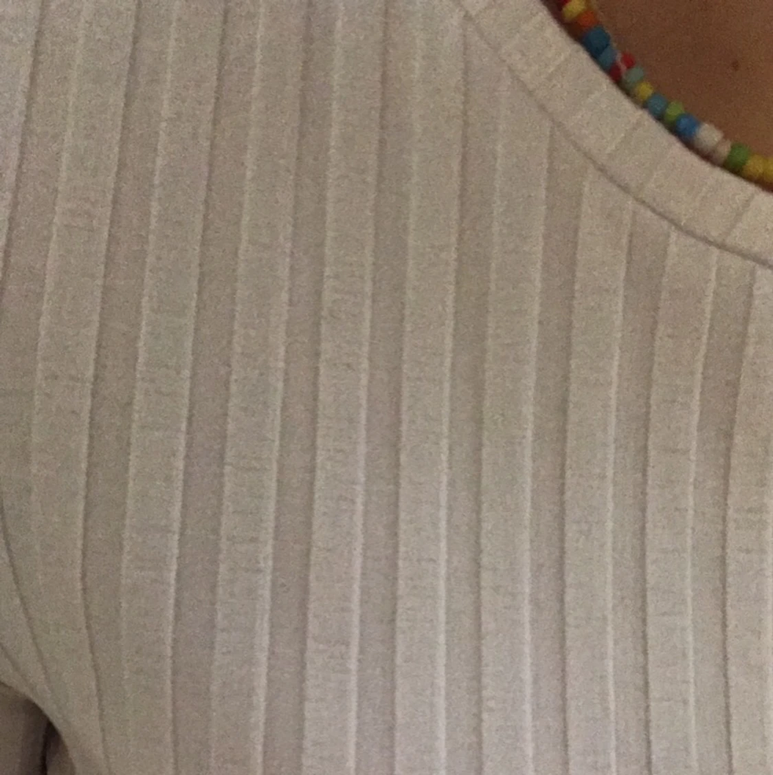 Vit ribbad magtröja!😊 - 90