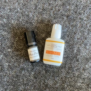 Fransförlängnings lim och remover  - Använt bara en gång och funkar perfekt, till fransförlängning mer frågor skriv privat