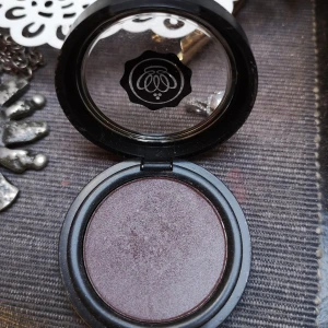 Ögonskugga  - Från glossybox 
