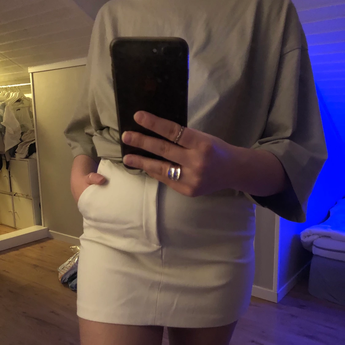 gräddvit kjol från zara 