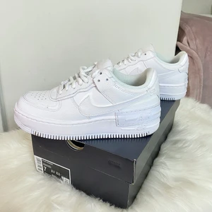 Nike Air Force Shadow - Nike Air Force Shadow i strl 38. Endast använda vid 3 tillfällen. 