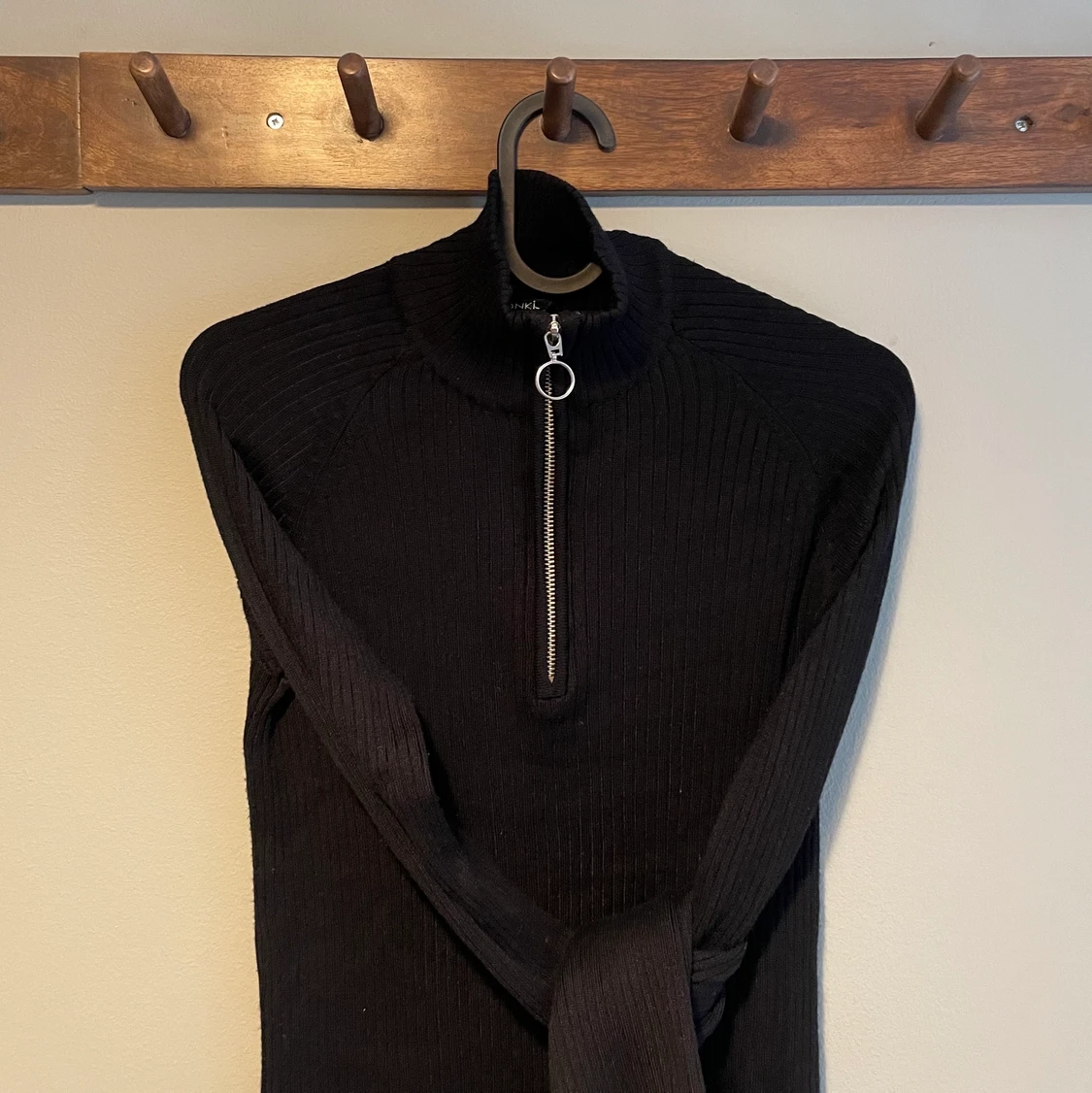 HM ribbad klänning  - 91